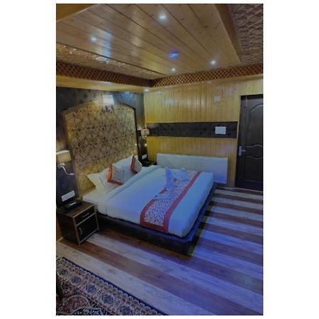 Hotel Shanu Premium 굴마르그 외부 사진